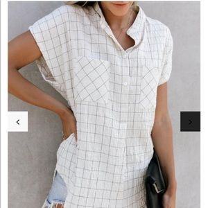 Off the grind cotton crinkled top